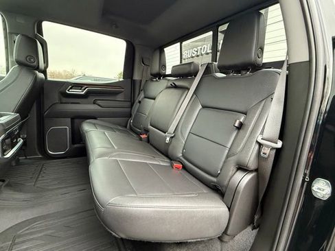 Used 2022 GMC Sierra 1500 SLT w/ SLT Premium Plus Package AWD/4WD image 23
