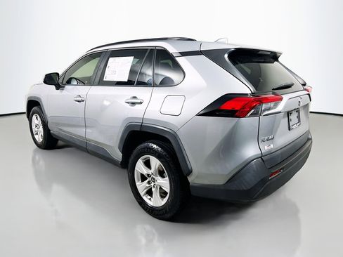Used 2019 Toyota RAV4 XLE image 8
