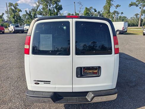 Used 2014 Chevrolet Express 3500 LT w/ LT Preferred Equipment Group RWD image 8
