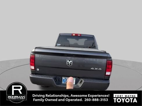 Used 2018 RAM 1500 Express AWD/4WD image 12