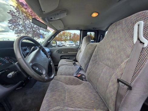 Used 1999 Dodge Ram 2500 Truck 2WD Quad Cab image 9