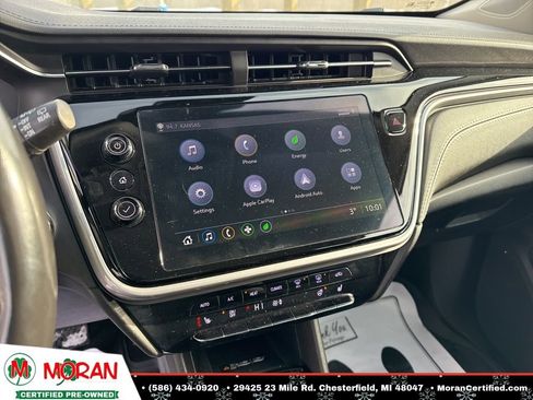 Used 2022 Chevrolet Bolt EUV LT w/ Comfort Package image 16