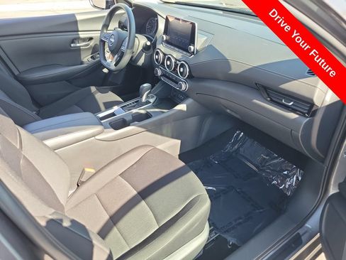 Used 2025 Nissan Sentra SV FWD image 19