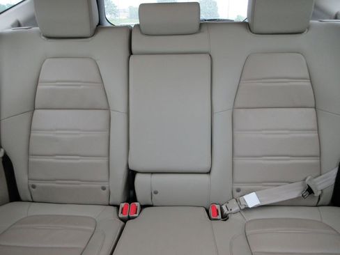 Used 2020 Honda CR-V Touring image 19