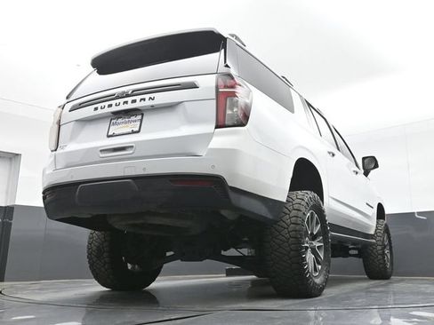 Used 2023 Chevrolet Suburban Z71 w/ Luxury Package AWD/4WD image 52