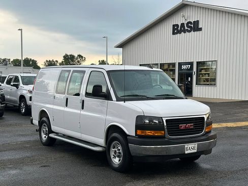 Used 2025 GMC Savana 2500 w/ Driver Convenience Package RWD image 32