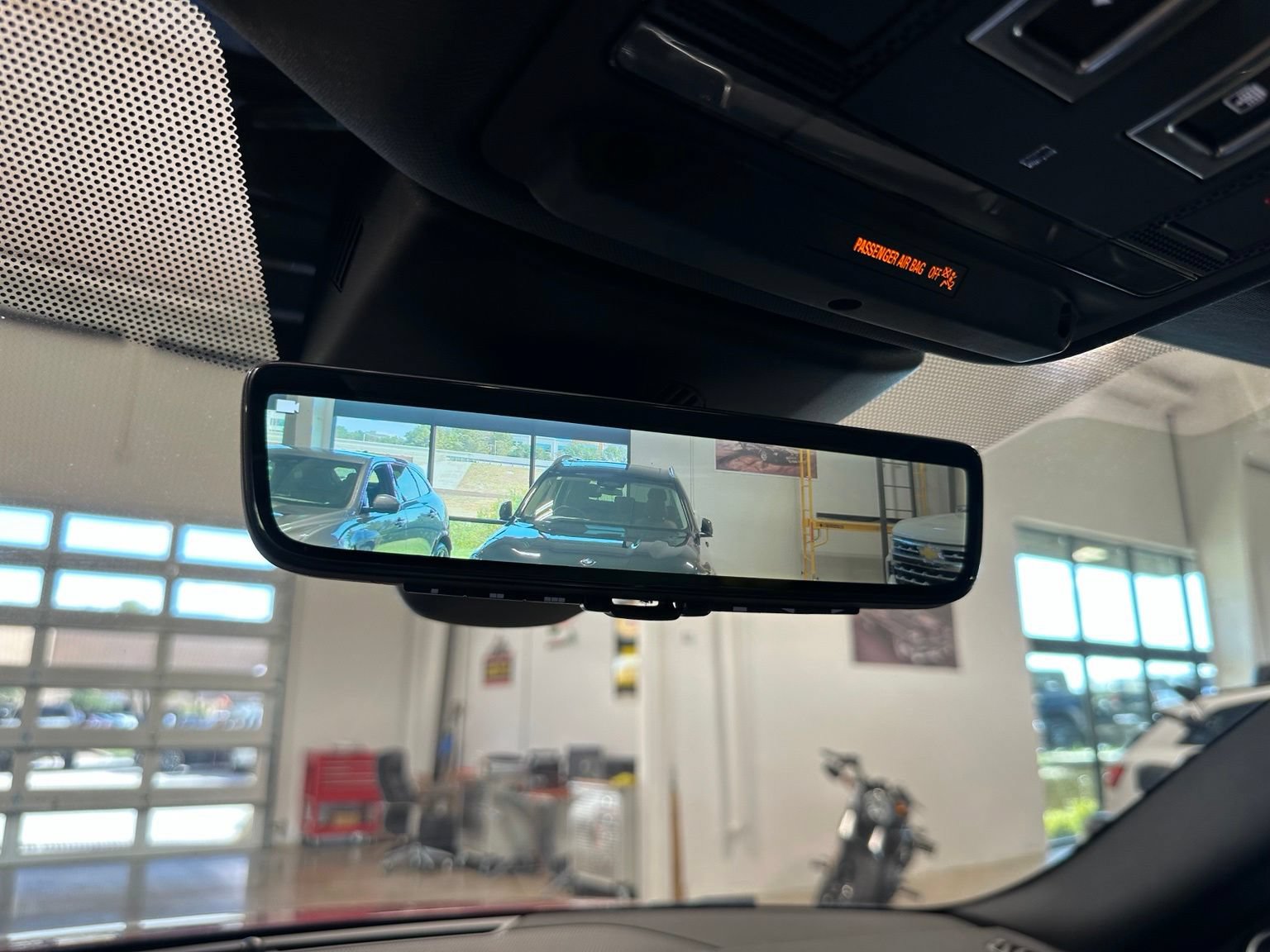 Used 2020 Land Rover Range Rover Evoque SE AWD/4WD image 29