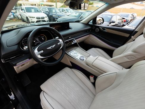 Used 2022 Genesis GV80 3.5T w/ Advanced Package 06 image 17