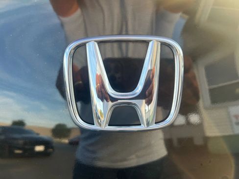 Used 2017 Honda Accord EX-L image 54