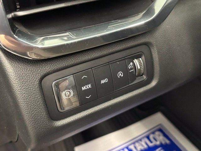 Used 2026 GMC Acadia Denali Ultimate w/ LPO, All-Weather Package AWD/4WD image 27