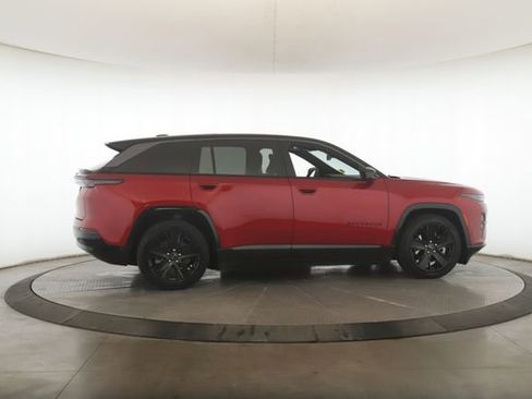 Used 2024 Jeep Wagoneer Launch Edition image 6