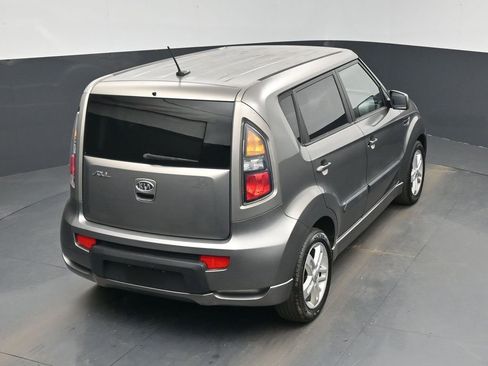 Used 2011 Kia Soul + image 24