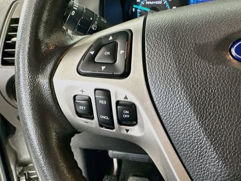 Used 2019 Ford Flex SE FWD image 23