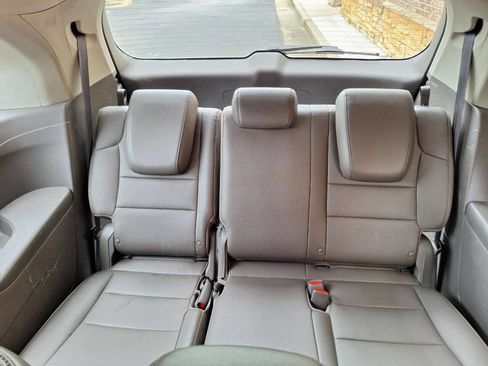 Used 2011 Honda Odyssey EX-L image 14