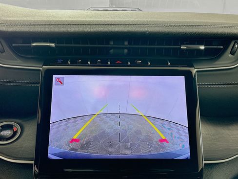 Used 2024 Jeep Grand Cherokee Limited 4xe image 23