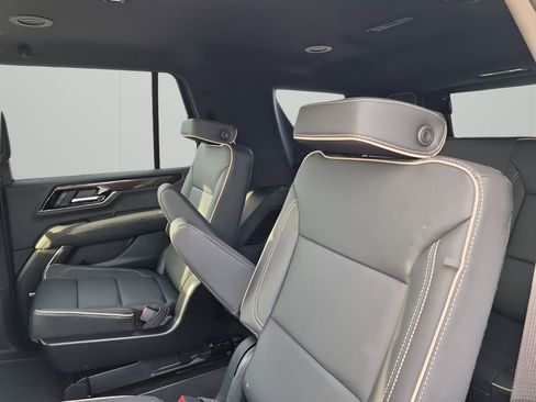 New 2026 GMC Yukon Elevation image 19