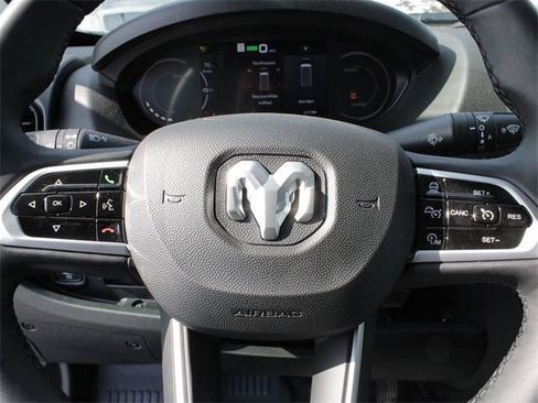 New 2024 RAM ProMaster 3500 w/ Delivery Van Package image 18