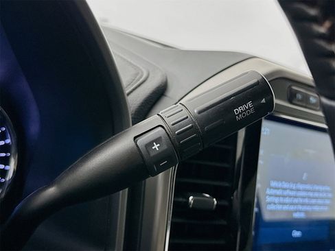 Used 2022 Ford F350 Platinum w/ FX4 Off-Road Package image 18