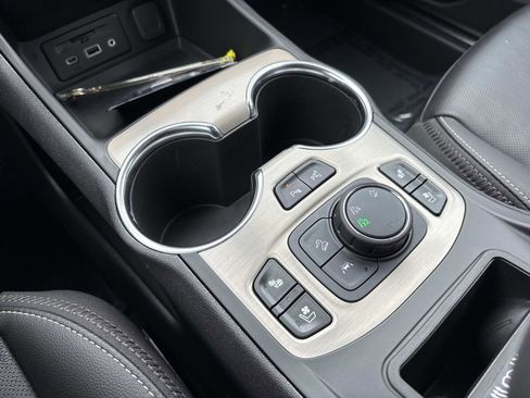 Certified 2022 GMC Terrain Denali w/ Denali Premium Package image 25