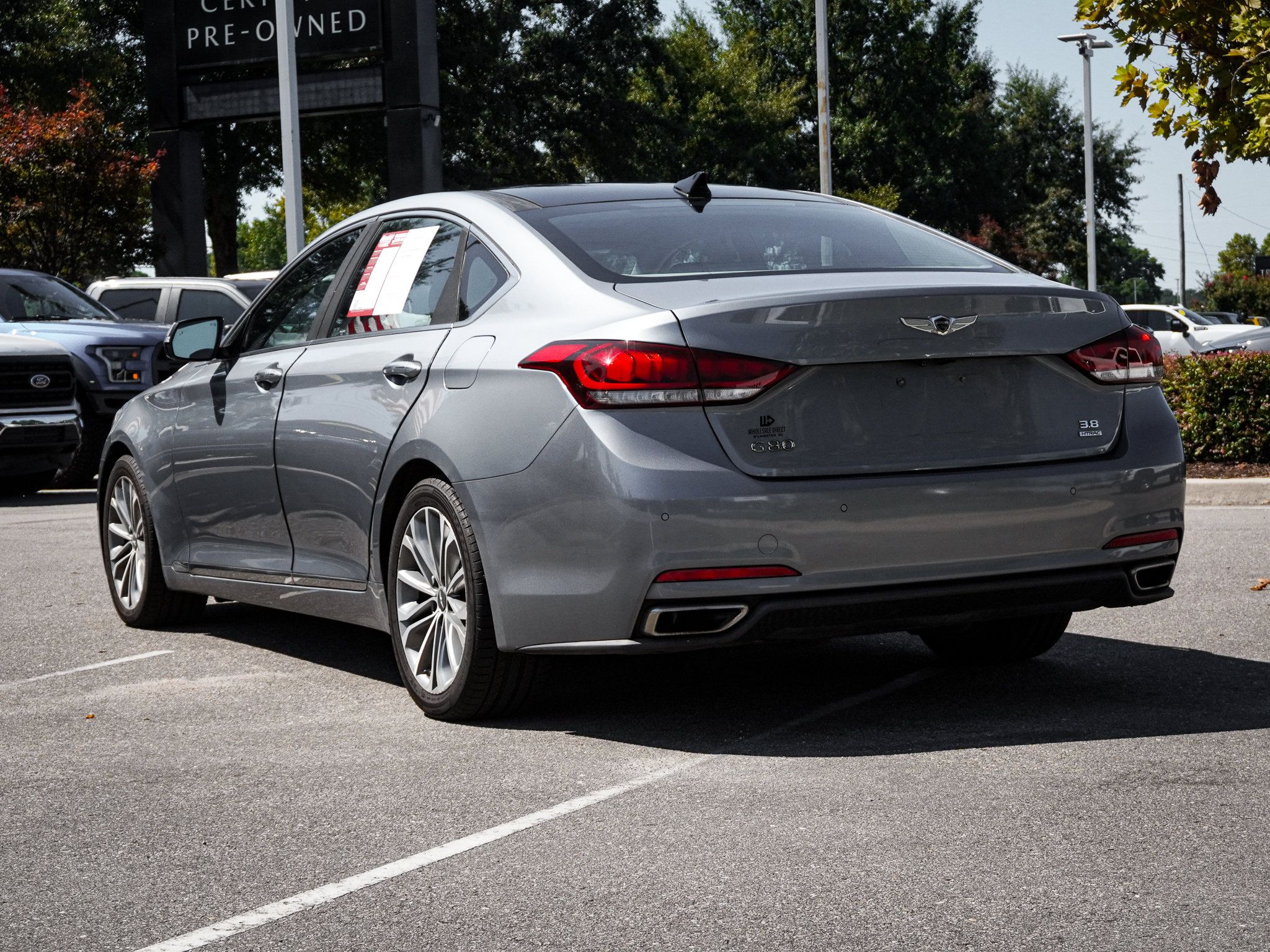 Used 2017 Genesis G80 3.8 w/ Option Group 02 AWD/4WD image 8