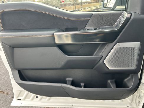 Used 2023 Ford F150 Platinum image 22