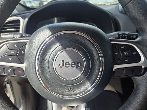 Used 2019 Jeep Renegade Sport w/ Sport Appearance Group AWD/4WD image 13