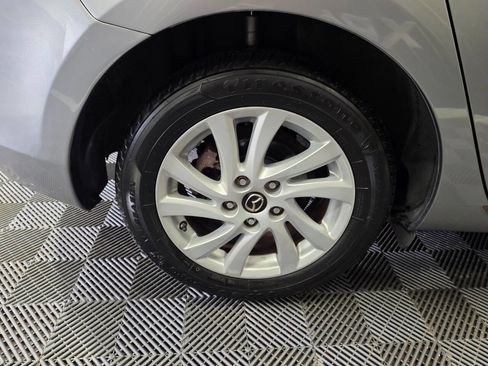 Used 2013 MAZDA MAZDA3 i Touring image 32