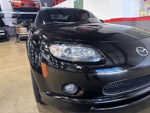 Used 2008 MAZDA MX-5 Miata Grand Touring w/ Premium Pkg RWD image 93