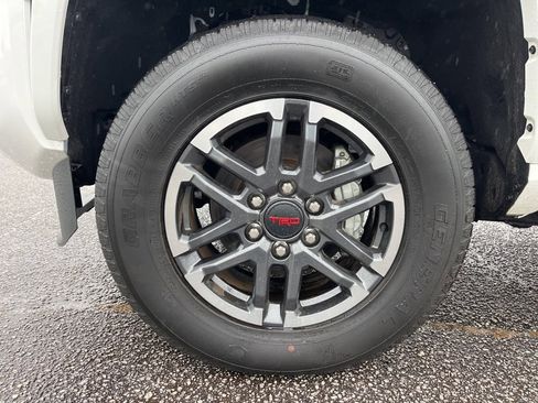 Used 2024 Toyota Tacoma TRD Sport image 9