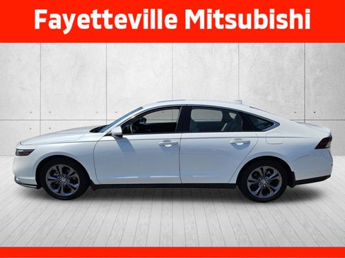 Used 2023 Honda Accord EX image 4