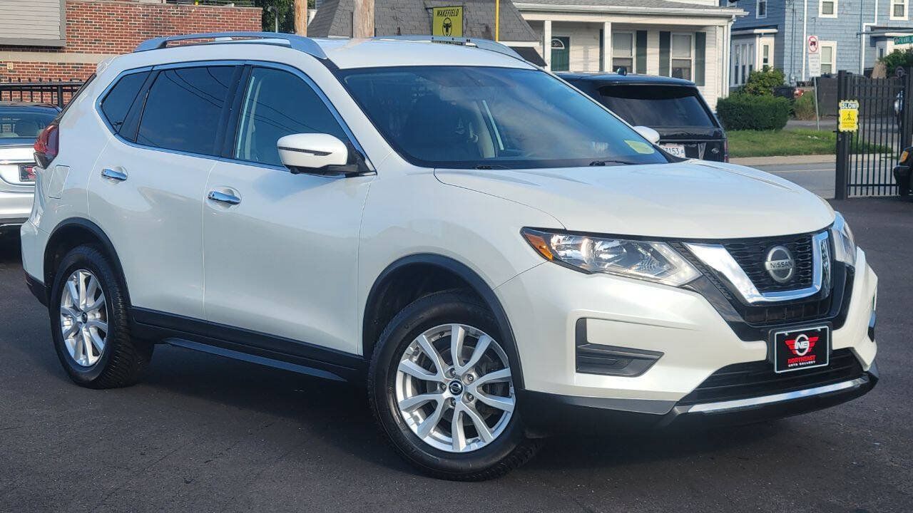 Used 2018 Nissan Rogue SV w/ Premium Package AWD/4WD image 4