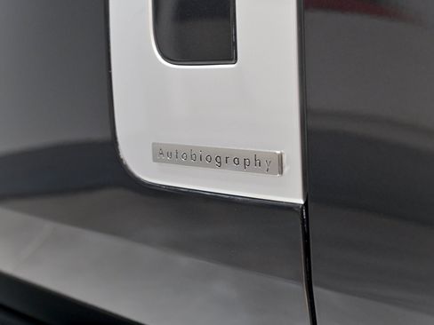 Used 2024 Land Rover Range Rover Long Wheelbase Autobiography AWD/4WD image 49