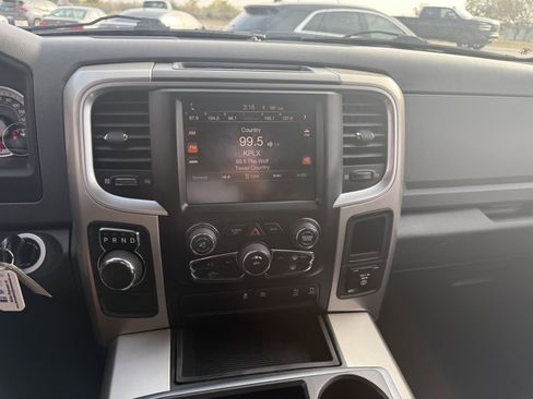 Used 2015 RAM 1500 Lone Star image 25