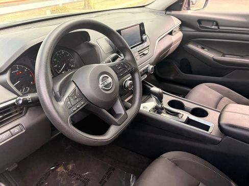 Certified 2023 Nissan Altima 2.5 S FWD image 18