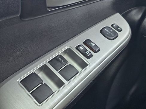 Used 2013 Toyota Camry SE FWD image 23