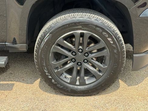 Used 2018 GMC Canyon SLT w/ Driver Alert Package AWD/4WD image 10