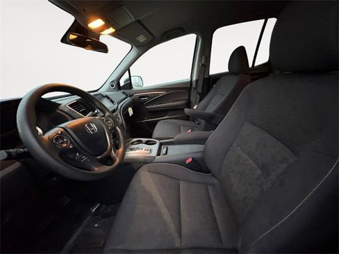 Used 2023 Honda Ridgeline Sport image 9