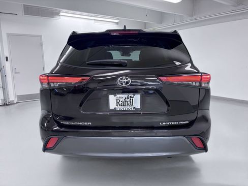 Used 2021 Toyota Highlander Limited AWD/4WD image 5