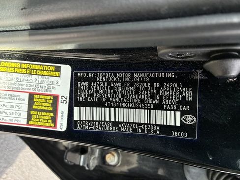 Used 2019 Toyota Camry SE FWD image 15
