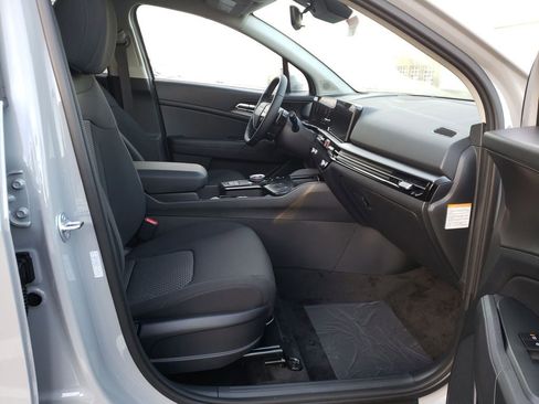 New 2026 Kia Sportage S AWD/4WD image 18