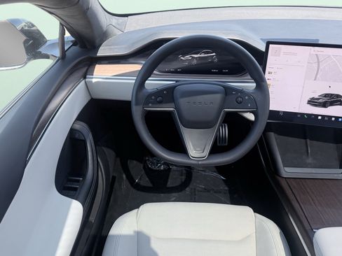 Used 2023 Tesla Model S AWD/4WD image 43