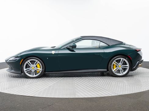 Used 2025 Ferrari Roma Spider RWD image 57