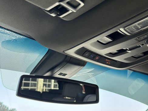 Used 2022 GMC Yukon SLT w/ SLT Premium Package AWD/4WD image 27