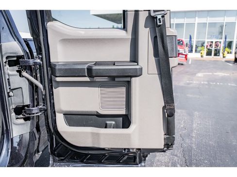 Used 2021 Ford F250 XL image 23