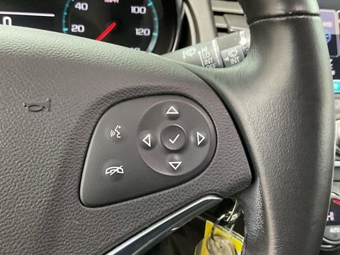 Used 2014 Chevrolet Impala LT w/ Convenience Package image 10