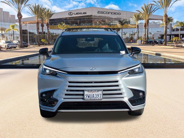 Used 2026 Lexus TX 500h AWD w/ Technology Package image 2