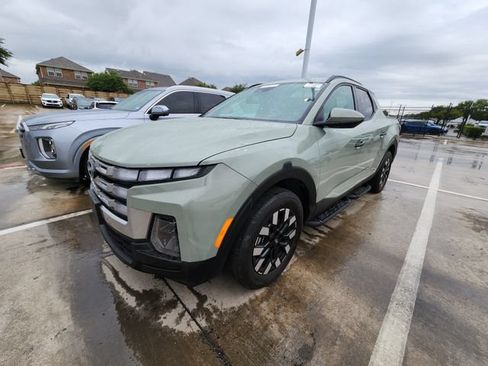 Used 2025 Hyundai Santa Cruz SEL FWD image 3