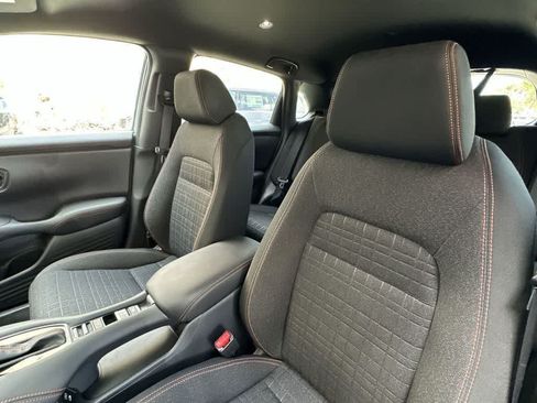 Used 2025 Honda HR-V Sport image 14