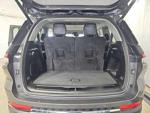 Used 2021 Jeep Grand Cherokee L Limited w/ Trailer Tow Package AWD/4WD image 17