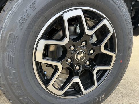New 2026 Ford Bronco Outer Banks AWD/4WD image 9